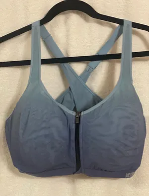 Victoria's Secret Victoria Sport Knockout Sports Bra Sz 38DDD thumbnail 1