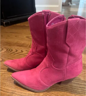 Pink Cowboy Boots Size 8 thumbnail 1