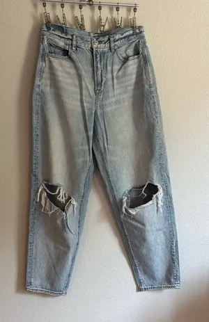 American Eagle Outfitters Light Blue Distressed Boyfriend Jeans thumbnail 1