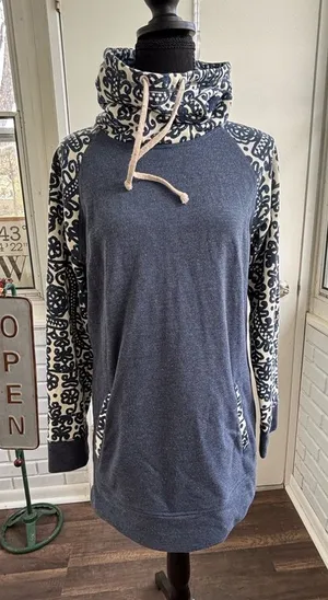 Burton Floral Funnel‎ Neck Sweatshirt medium winter snowboard ski layered thumbnail 1