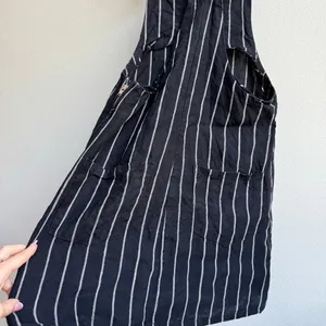 Reformation 100% Linen Black White Stripe Overall Mini Dress Size 6 Small thumbnail 5