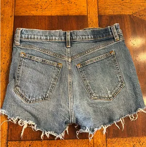 Abercrombie Mom Shorts High-Rise thumbnail 2