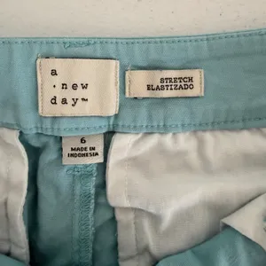 A New Day Womens Stretch Chino Shorts Light Teal Blue Size‎ 6 Mid Rise Casual Summer thumbnail 5