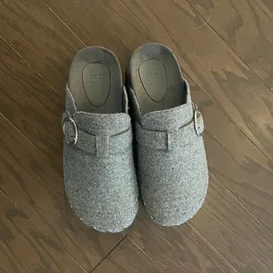 JustFab Gray Mules thumbnail 7