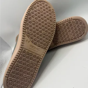 Vionic Gray and Beige Leather Sneakers thumbnail 10
