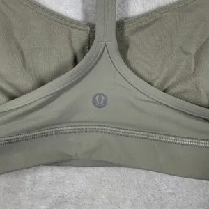 Lululemon Flow Y Bra Nulu Sage Grey Light Support Yoga Sports Bra Size 6 LW2CT1S thumbnail 2