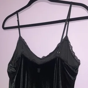 Victoria's Secret Velvet Slip Dress Women XS Black Mini Sexy Whimsigoth Witch thumbnail 6