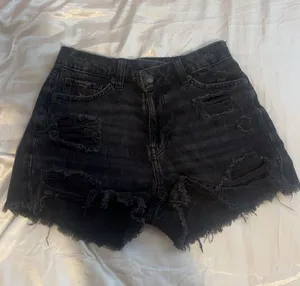 Black denim shorts with frayed hem thumbnail 1