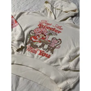 The World of Strawberry Shortcake Cream Graphic Hoodie XS 0-2 Y2K Kawaii thumbnail 3
