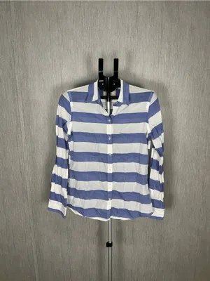Banana Republic Blue and White Striped Soft Wash Shirt Size Medium thumbnail 3
