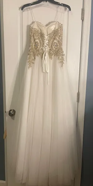Say Yes To The Prom Macy’s Gown thumbnail 3