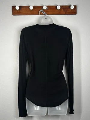 Black Long-Sleeve Waffle Henley Top - Women's Large thumbnail 2