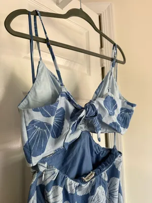 NWT Abercrombie Shell Print Cutout Twist Front Maxi Dress Blue Linen Size L thumbnail 8