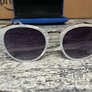 Stylish White Sunglasses Gray thumbnail 7