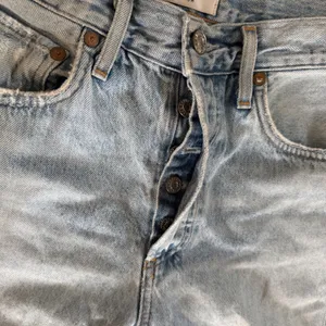 AGOLDE Distressed Straight Leg Jeans Size 24 Light Wash Blue Button Fly Denim thumbnail 3