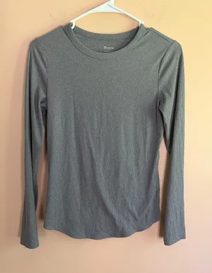 No Boundaries Women's Long Sleeve Crewneck Top - Gray thumbnail 1