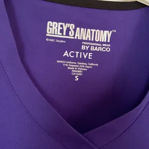 Grey’s Anatomy Professional Wear by BARCO Active Scrub Top Small Purple thumbnail 5