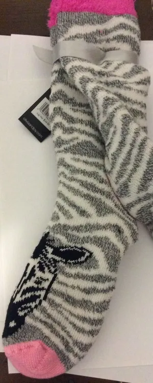 Olivia + Joy Womens OS Fuzzy‎ Socks Slippers Grey Zebra Print Pink Accents New thumbnail 1
