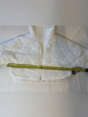 LovePace Cropped Quilted Puffer Jacket in White thumbnail 7