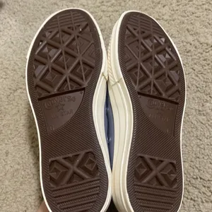 Comme des Garcons Play x Converse Play One Heart Sneakers Women size 8 Men 6 thumbnail 3