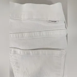 RTR sz 30 (10) MOTHER Fairest Of Them All The Looker Crop Jeans solid white Jean thumbnail 10