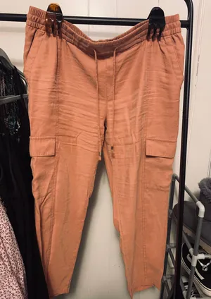 Pants thumbnail 1