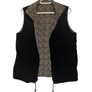 Reversible Vest Women's Black Side/Animal Print Side with‎ Pockets Size Unknown thumbnail 2