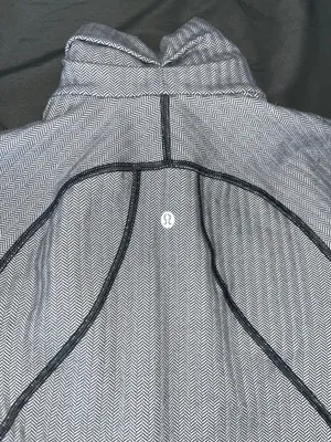 Lululemon jacket thumbnail 8