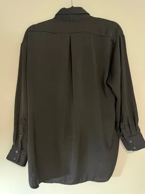 Banana Republic Women’s Black Button-Up Shirt thumbnail 3