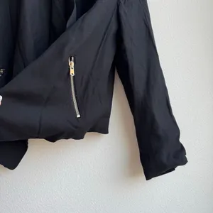 ✨$5/$25 Club Monaco Drape Black Open Zipper Blazer Career Office Size Small thumbnail 2