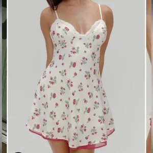 Frankie’s Bikinis Kenley Mini Dress Size Large Strawberry Print thumbnail 2