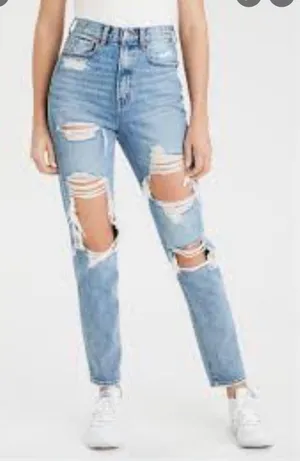 American Eagle High Rise Mom Jeans thumbnail 2