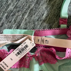 PINK Victoria's Secret bra thumbnail 5