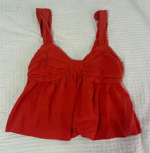 Cute red bow top  thumbnail 1