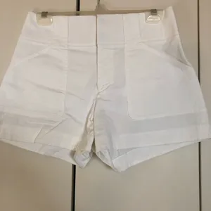 Club Monaco high-waisted shorts size 4 thumbnail 3