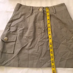 Mint green khaki cargo mini skirt with pockets Measurement in pics thumbnail 4