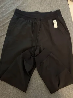 Old Navy Black Joggers thumbnail 1