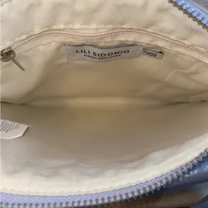 Lili Sidonio x Molly Bracken Metallic Silver‎ Crossbody Bag thumbnail 8