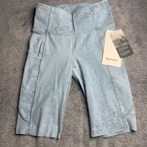 Fast and Free HR Short 10” NWT Size 2 thumbnail 1