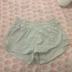 White Lululemon shorts thumbnail 2