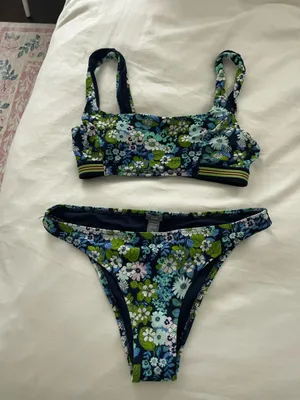 Aerie floral patterned bikini set thumbnail 1