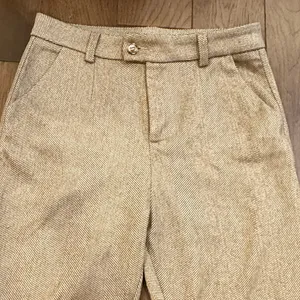 Women’s Tan Trousers Size Large thumbnail 4