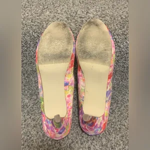 Madden Girl Pink Multicolor Floral Print Pointed Toe Pumps Heels thumbnail 9