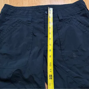 The North Face Women's T150 T550 Cargo Hiking Shorts Outdoor Gorp Black 6 Long thumbnail 9