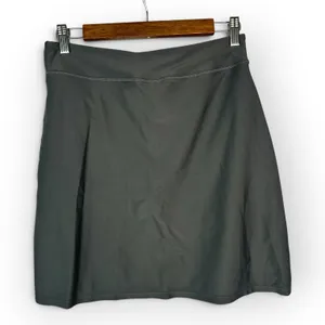 Aunua Womens Medium Gray Athletic Golf Skort UPF 50 Built In Shorts Activewear thumbnail 2