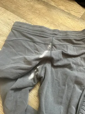 Alo Yoga medium pants thumbnail 13