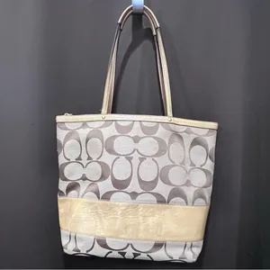 Coach 12428 Tan Signature Print Fabric Tan Patent Leather Trim Tote Bag thumbnail 2
