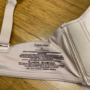 Calvin Klein Wireless Bra Women Size Medium Beige Everyday Comfort Lightly Lined thumbnail 4