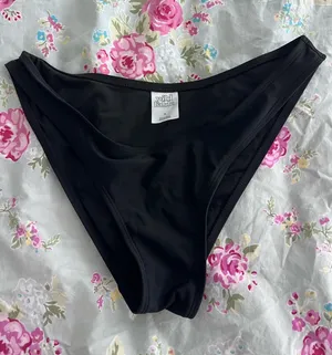 Wild Fable Women’s Black Bikini Bottom thumbnail 1