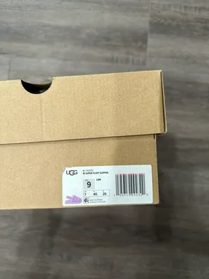 UGG Slippers thumbnail 8
